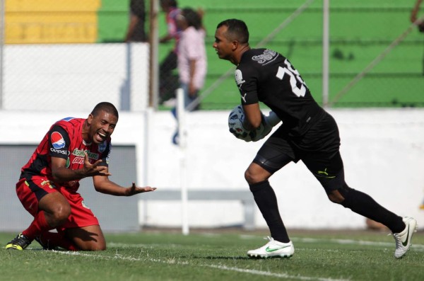 A echarse el equipo al hombro