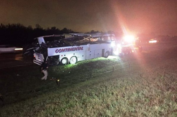 Seis muertos en accidente de autobús en Arkansas