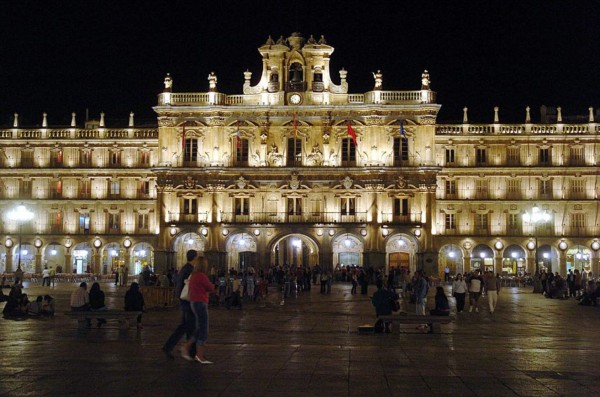 Heleci Ramírez y Gabriel Vallecillo participan en el Festival de Luz y Vanguardias de Salamanca