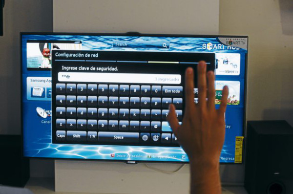 El TV recibe sus órdenes