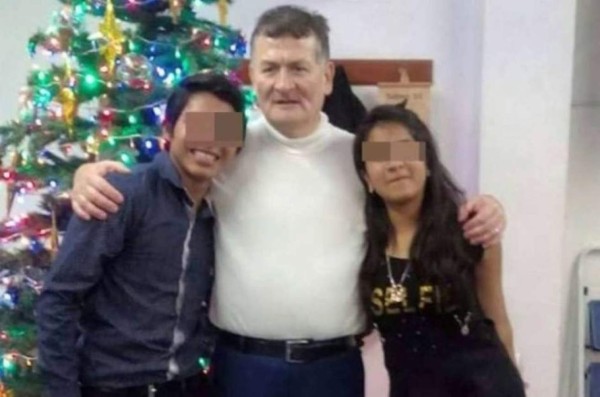 Pastor anuncia que se casó con una niña 'porque Dios se lo ordenó'
