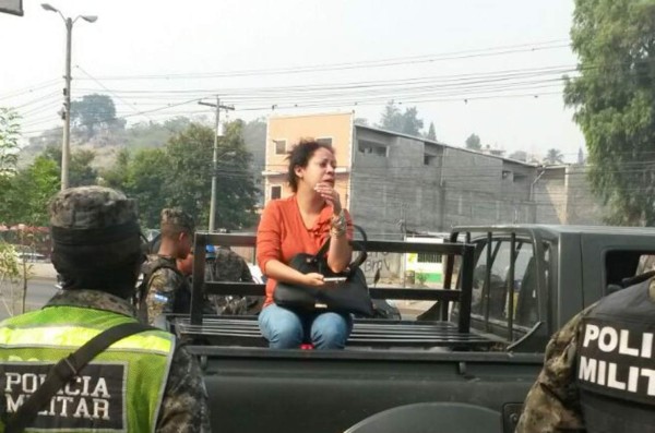 Capturan infraganti a una ladrona y la liberan minutos después