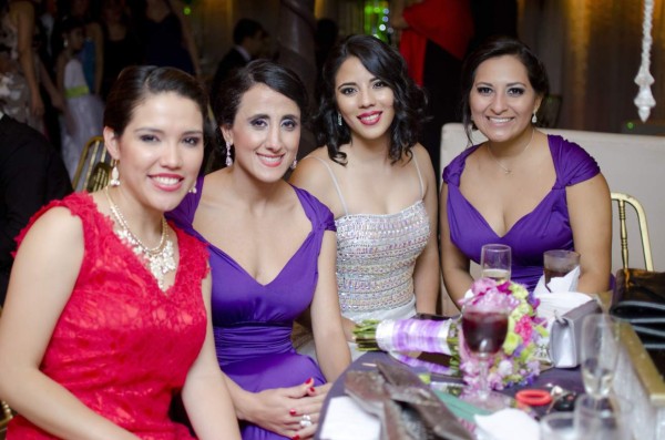 Se prometen amor eterno ante Dios