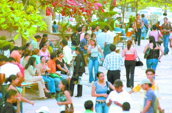 UNAH evaluará a profesores con mayor número de reprobados