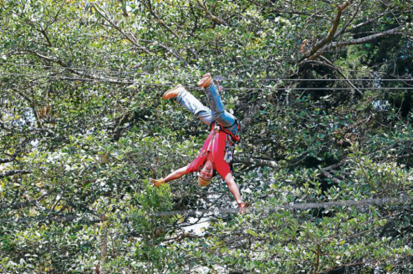 ¡Vértigo a 60 Km/H en El Picacho!