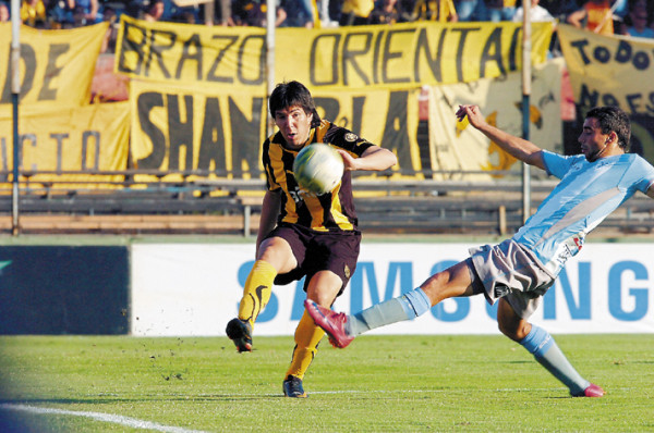 Olimpia contrata uruguayo que jugó en Peñarol y Cagliari
