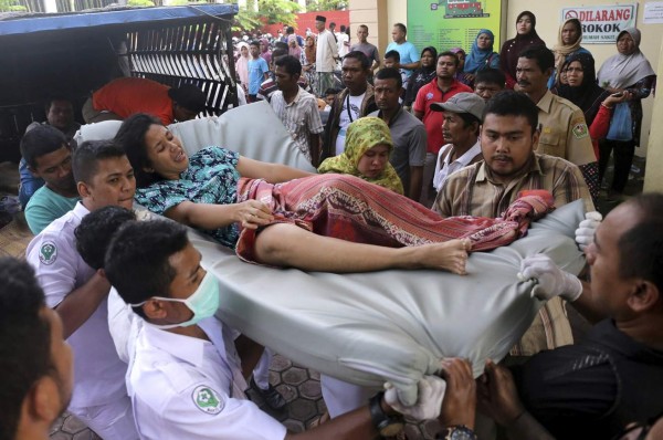 Indonesia busca sobrevivientes tras un potente terremoto: 97 muertos&nbsp;&nbsp;