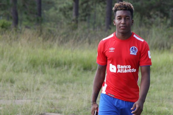 El equipazo de Olimpia que Nahún Espinoza tiene en el olvido