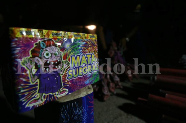 Realizan enorme decomiso de productos de pólvora en Tegucigalpa