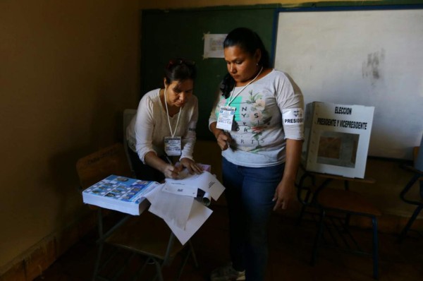 Centros de votaciones esperan la afluencia de 5.8 millones de hondureños