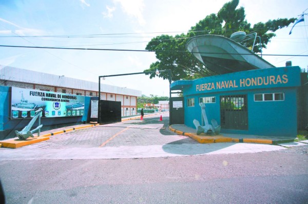tres fiscalías indagan el caso de la fuerza naval
