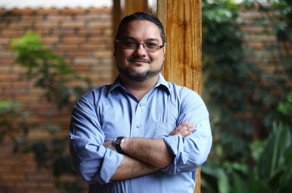 'Simplificar la forma de escribir es quitarle capas al ego”