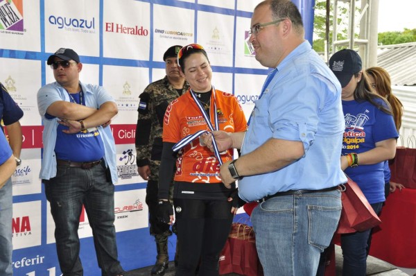 III Vuelta Ciclística: honor, recuerdo y merecida victoria