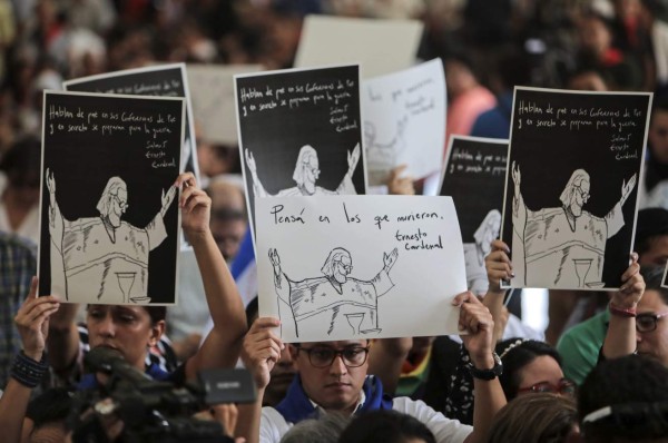 Ernesto Cardenal, revolución y poesía