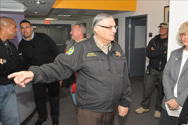 Joe Arpaio no podrá presentar cargos contra indocumentados