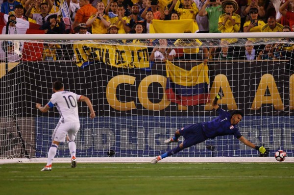 Colombia gana a Perú 4-2 en la tanda de penales y avanza a semis de Copa América