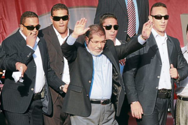 Nuevo presidente electo promete 'Estado civil”