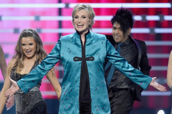 Así lucen los famosos en su llegada a los People´s Choice Awards