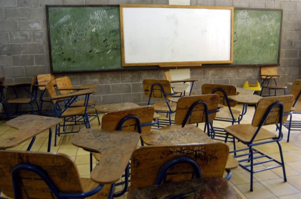 En picada la matrícula en sistema educativo público de Honduras