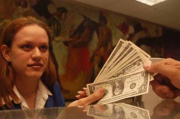 Se mantiene dolarización en Honduras
