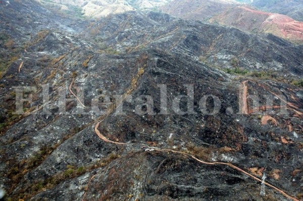 Los daños provocados por incendio en El Hatillo
