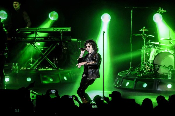 Enrique Bunbury se retira de los escenarios