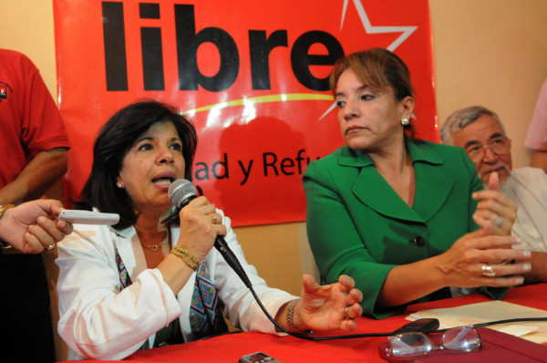 Hermano de Juliette Handal, molesto por la adhesión de la empresaria a Libre