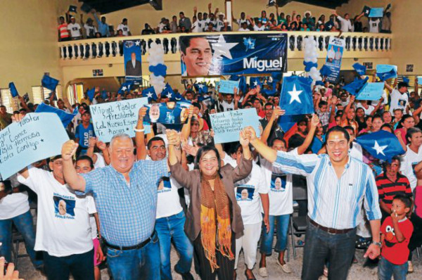 Oficializan aspirantes a las alcaldías de Danlí y El Paraíso por el movimiento de Miguel Pastor