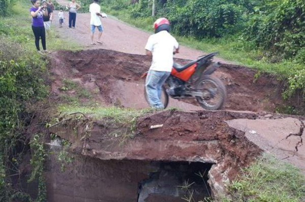 Cede puente entre El Rosario y Comayagua