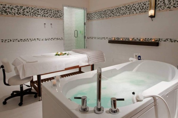 FOTOS: Así es la cabaña en la que Harry y Meghan pasarán su luna de miel en Canadá