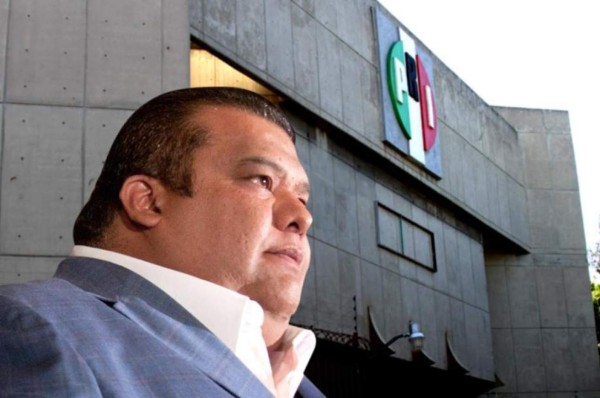 Político mexicano deja su cargo para ser investigado por escándalo sexual