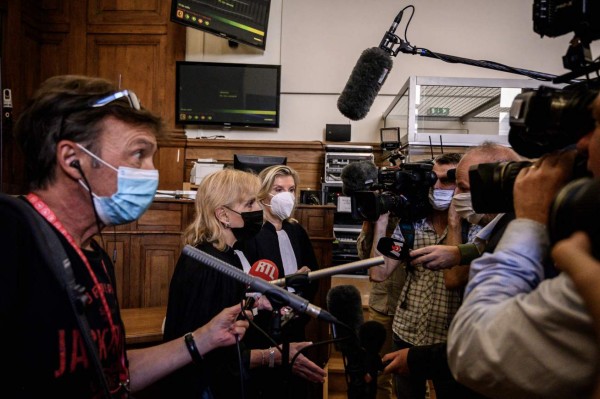 Enjuician a mujer por matar y enterrar a su padrastro tras 25 años de abuso