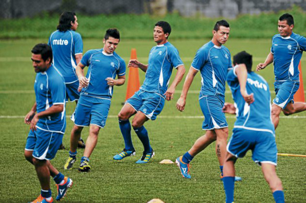 Arderá el Cuscatlán con el juego El Salvador-Costa Rica