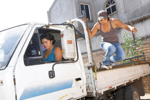Mujeres hechas de acero puro