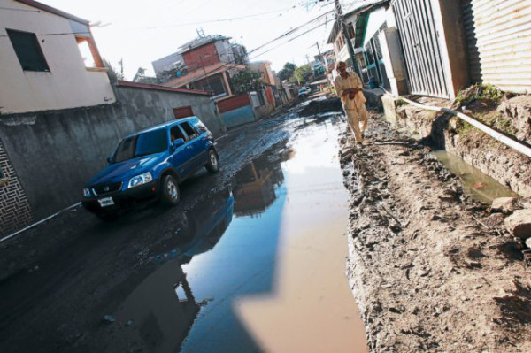 Construcción de tres pasos a desnivel