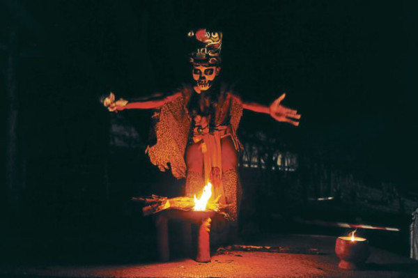 Con rituales despiden ciclo calendárico maya