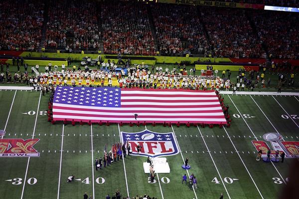 Super Bowl: Ledisi y coro estudiantil conmueven con himno de igualdad