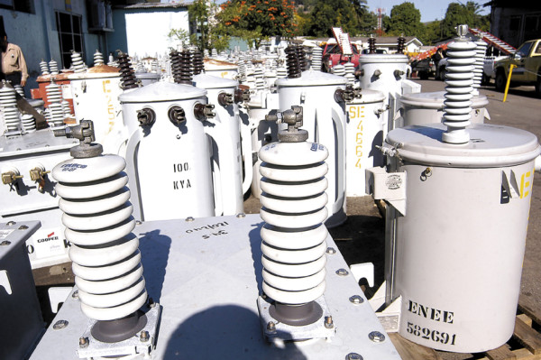 Investigan hurtos en estatal eléctrica en Honduras