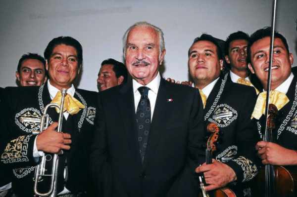 Carlos Fuentes, admirado por amigos y enemigos