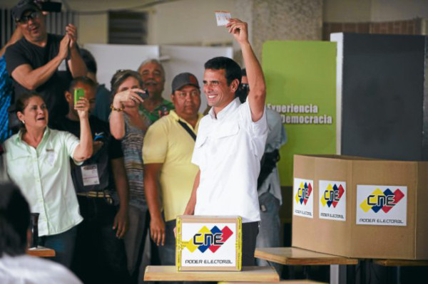Venezolanos asistieron masivamente a elecciones