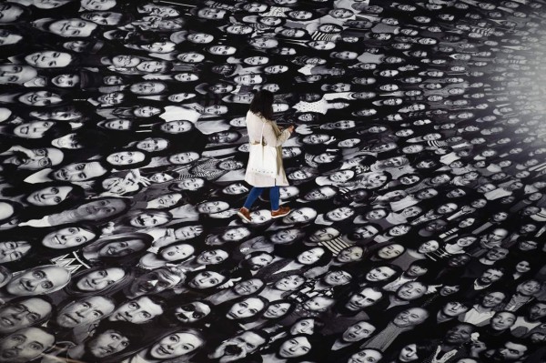 Artista invade Panthéon de París