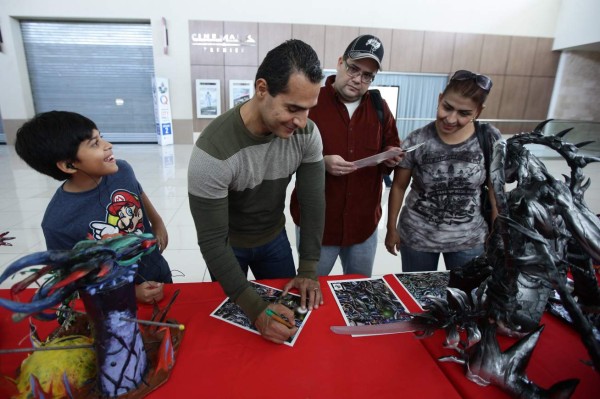 El 'universo híbrido” de Elvin Moncada deslumbra en City Mall