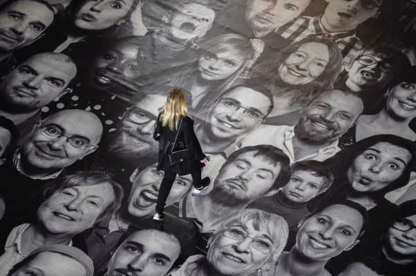 Artista invade Panthéon de París