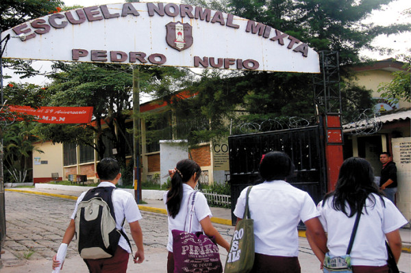 20.5% de estudiantes de la Normal lleva retrasadas