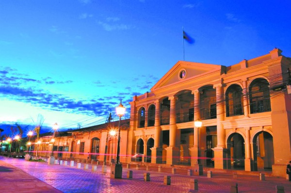 Comayagua se transforma en una ciudad mágica previo a su feria