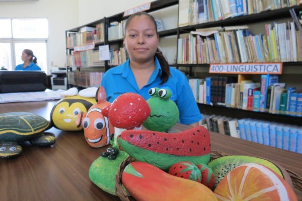 Maestros creativos del pincel que llenan de color a La Paz