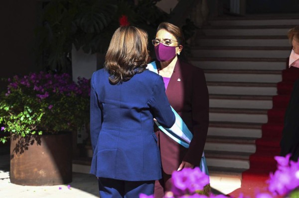 Lo que no se vio de la reunión entre Xiomara Castro y Kamala Harris (FOTOS)