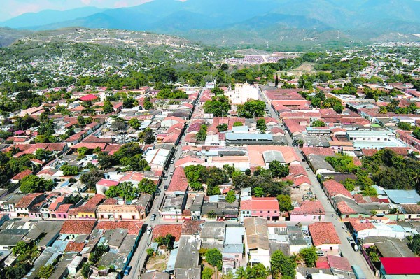 La señorial Comayagua saludará al mundo con doce campanadas