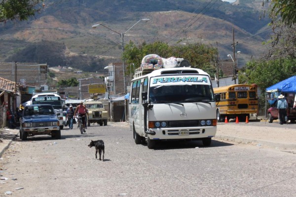 Honduras: Prohíben ventas en aceras y la vagancia en La Paz