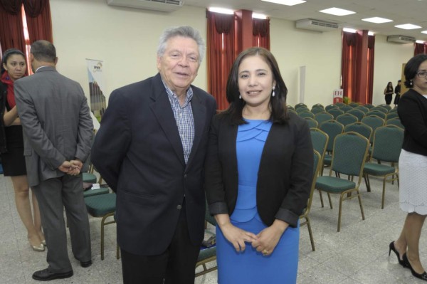 Emotivo homenaje a la vida y obras del talento nacional Oscar Acosta